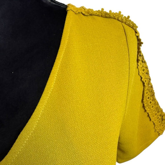 Everly | Yellow Sheath Mini Dress V-Neck Flutter Sleeves | Sz S - Picture 3 of 5